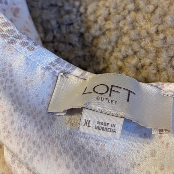 LOFT Beige and white snakeskin print Blouse - Picture 2 of 3
